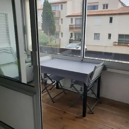 La Desirade Centre Port Avec Parking דירה *