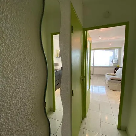 La Desirade Centre Port Avec Parking דירה