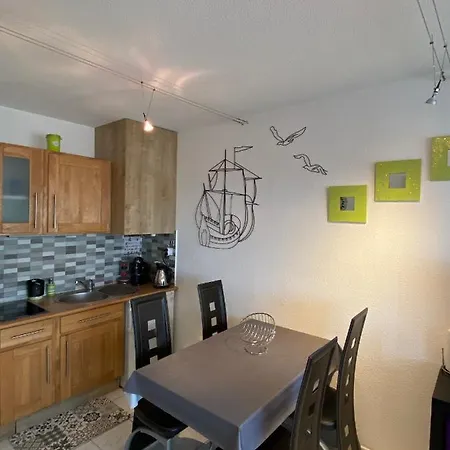 La Desirade Centre Port Avec Parking